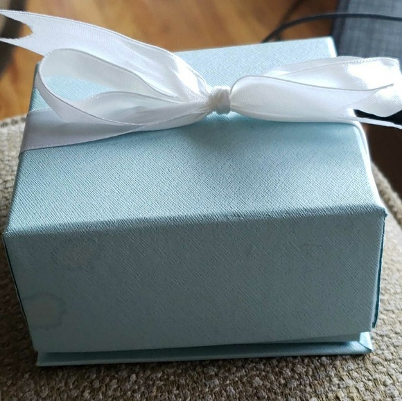 NWOT GENUINE PINK AND WHITE TOPAZ CUFF - Picture 7 of 8